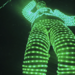 Sweetgrassの『AFTERGLOW』、話題のLEDスーツセグメントのPOV映像がGoProより公開 GoPro_Afterglow_Night_Skiing.png