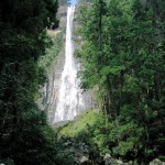 「那智の滝」のクライミングの件とか少し書いておこうかと Nachi_waterfall_01.jpeg