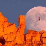 美しい満月とハイラインのコラボ – Moonwalk moon.jpeg
