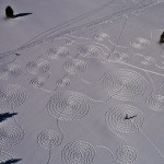 ミステリーサークル!?いやいやスノーサークルなのです snow-circles