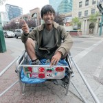 若きリヤカーマンこと吉田正仁さん、エドモントンにて。 edmontonjournal_yoshida